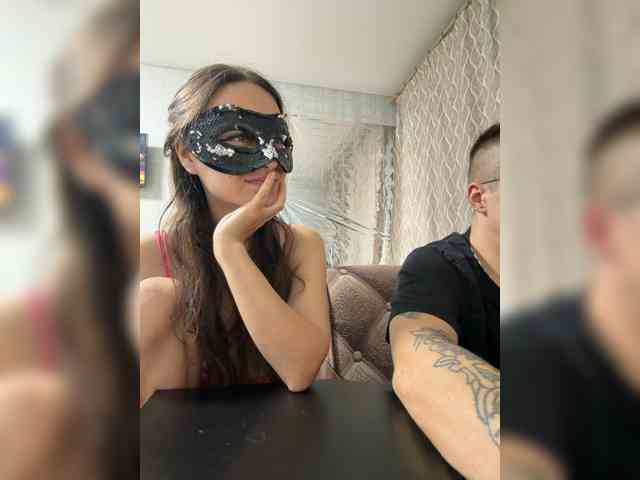 TWOLOVEsX