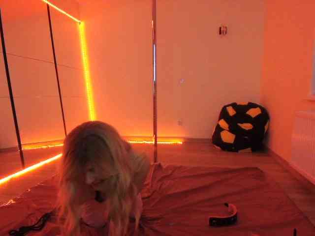 Sexilove100011 webcam