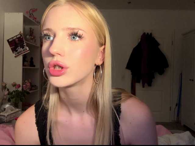 angelalice live cam on BongaCams