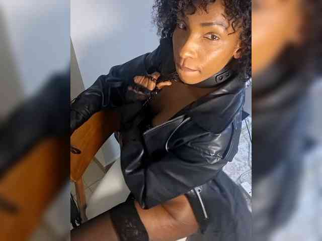 ladymorrigan webcam