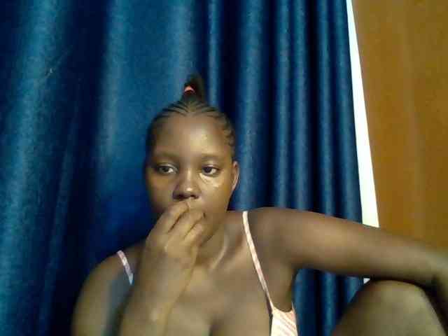 Model: hornyprincesss