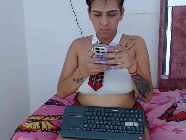 Alejababy webcam