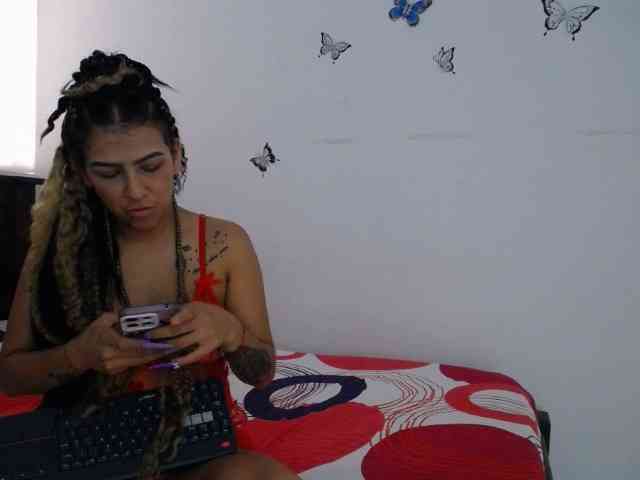 Alejababy webcam