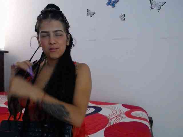 Alejababy webcam