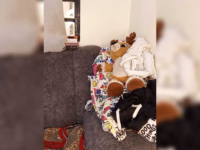 Suckmytirries live cam on BongaCams
