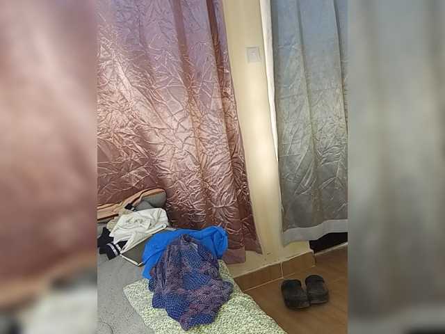 Suckmytirries live cam on BongaCams