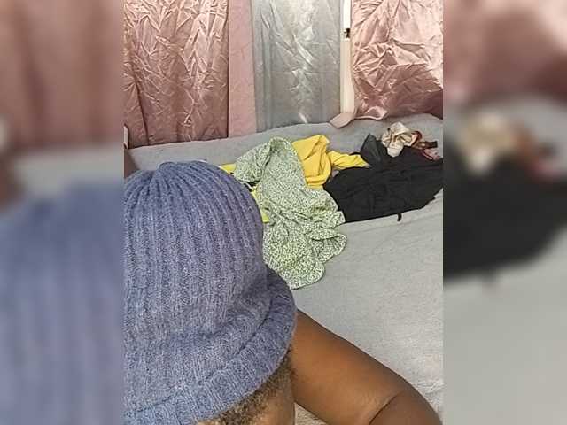 Suckmytirries, en vivo ahora en BongaCams