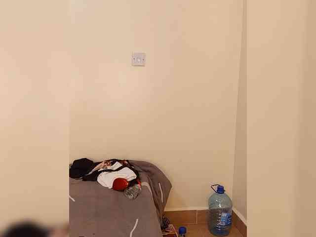 suckmytirries's live room