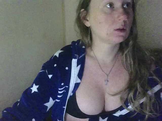 DomixDomi live cam on BongaCams