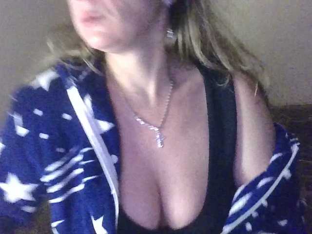 DomixDomi live cam on BongaCams