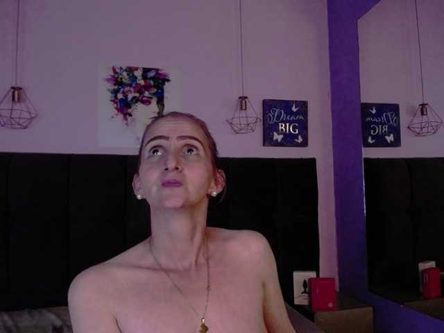 AsshleySofty live cam preview