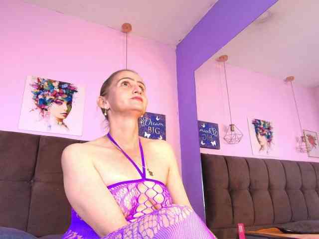 asshleysofty's live room