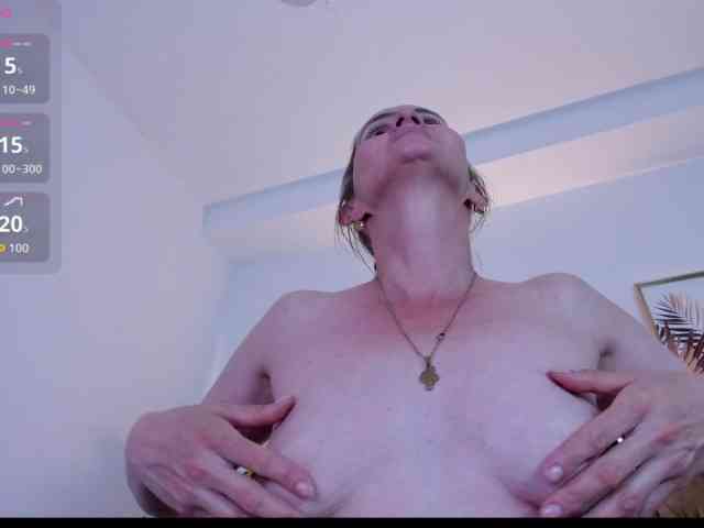 AsshleySofty webcam