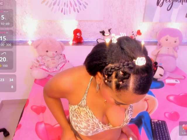 SAMANTHASWEET live cam on BongaCams