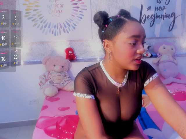 SAMANTHASWEET live cam preview