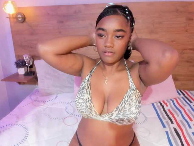 SAMANTHASWEET live cam on BongaCams