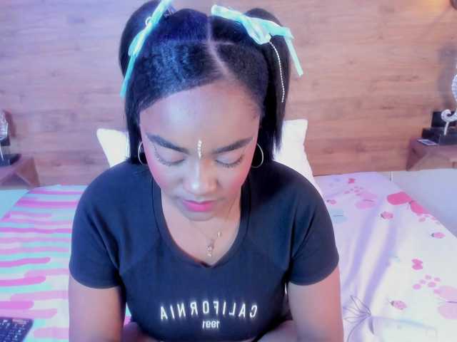 SAMANTHASWEET live cam on BongaCams