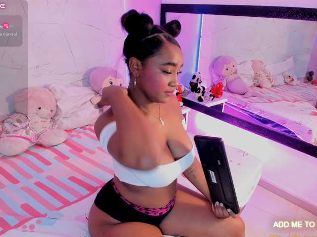 SAMANTHASWEET live cam on BongaCams