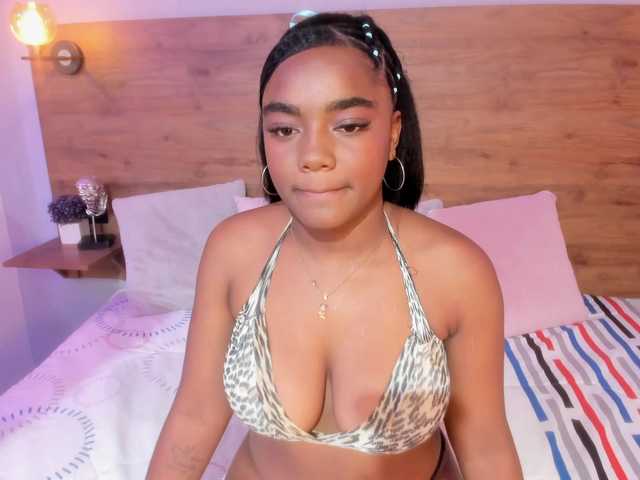 SAMANTHASWEET live cam on BongaCams