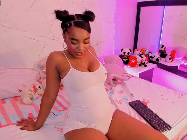SAMANTHASWEET live cam on BongaCams