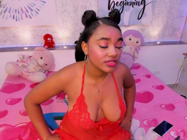 SAMANTHASWEET live cam on BongaCams