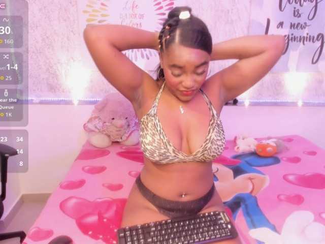 SAMANTHASWEET live cam on BongaCams