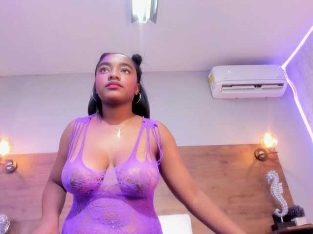 SAMANTHASWEET live cam on BongaCams