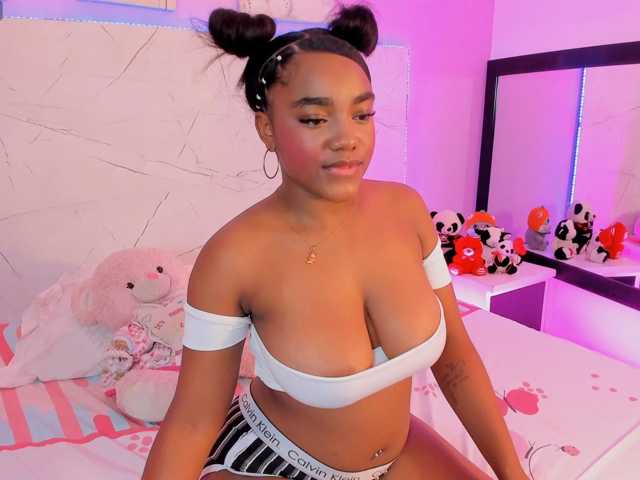 SAMANTHASWEET live cam on BongaCams