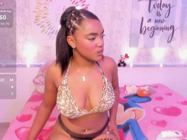 SAMANTHASWEET live cam on BongaCams