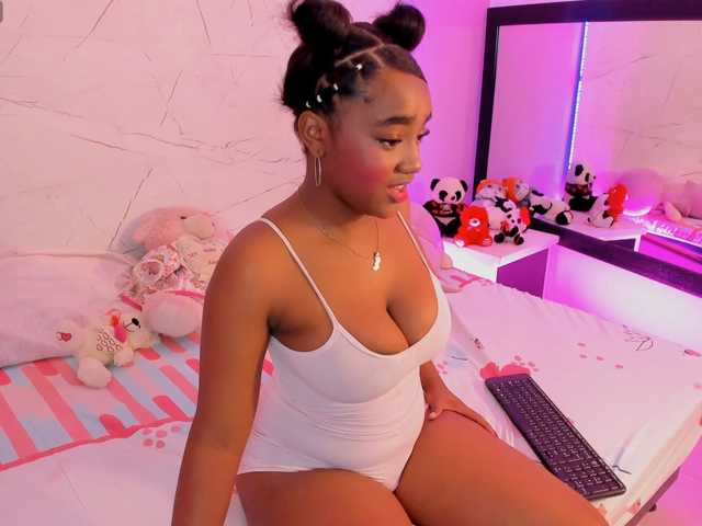 SAMANTHASWEET live cam on BongaCams