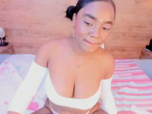 SAMANTHASWEET live cam on BongaCams