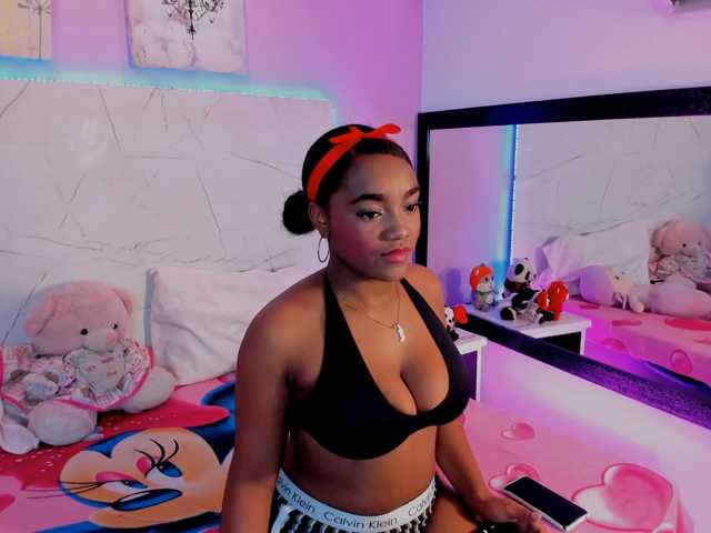 SAMANTHASWEET live cam on BongaCams