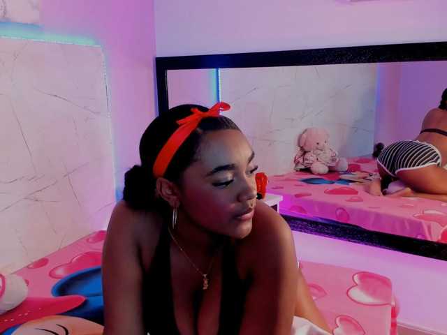 SAMANTHASWEET live cam on BongaCams