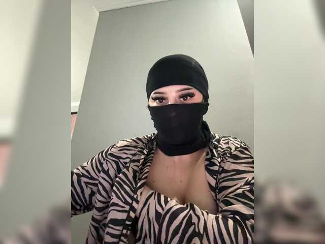 Xhina live cam on BongaCams