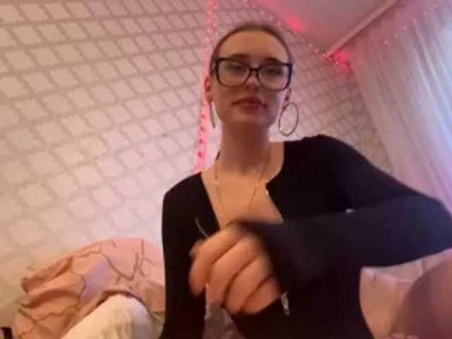 SophiaGrams webcam