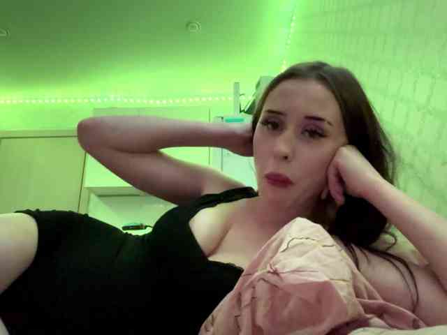 SophiaGrams webcam