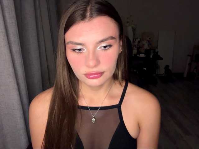 MaryJanesi live cam on BongaCams