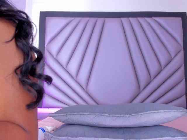 Zoeevans5 webcam