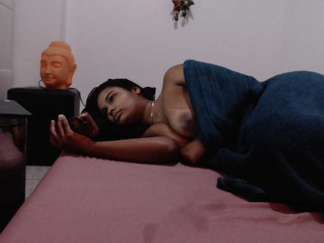 LoverIris live cam on BongaCams