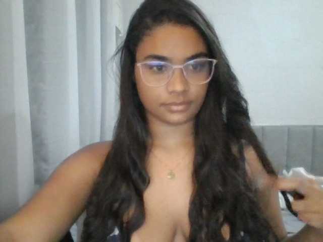 LoverIris live cam on BongaCams
