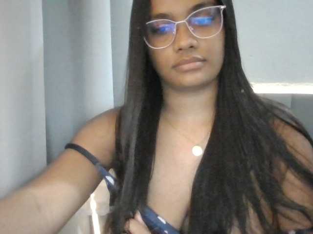 LoverIris live cam on BongaCams
