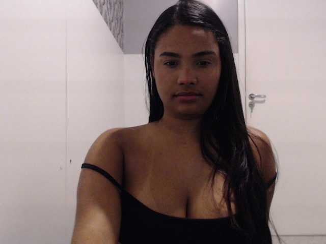 LoverIris, live now on BongaCams