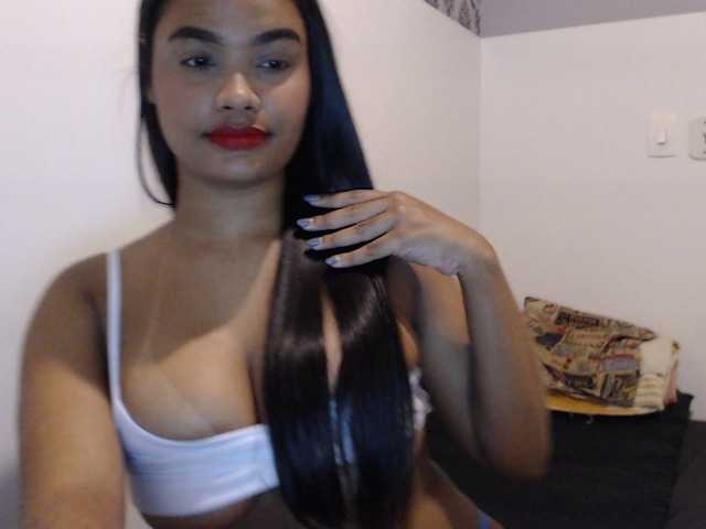 LoverIris live cam on BongaCams