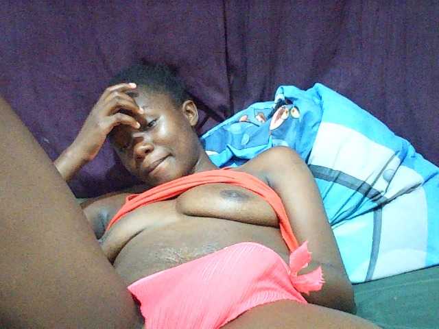 Idah01 live cam on BongaCams