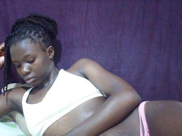 Idah01 live cam on BongaCams