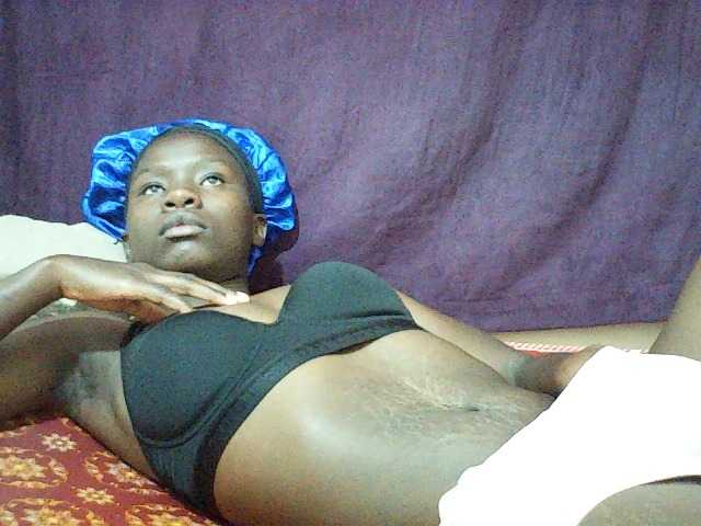 Idah01 live cam on BongaCams