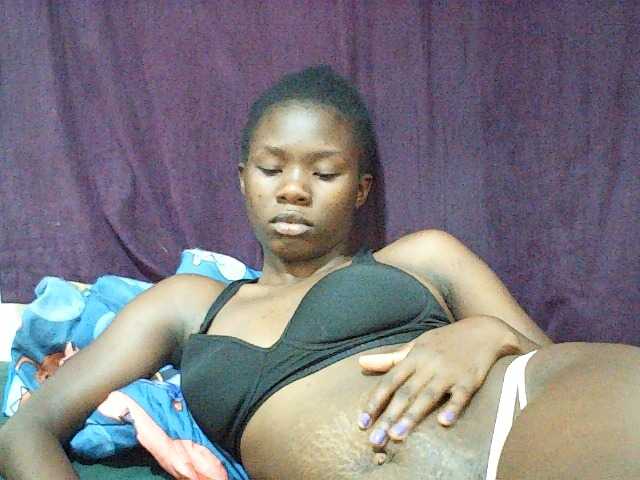 Idah01 live cam on BongaCams