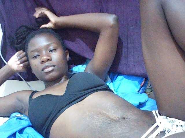 Idah01 live cam on BongaCams