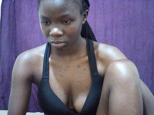 Idah01 live cam on BongaCams