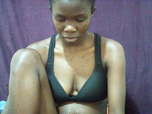 Idah01 live cam on BongaCams